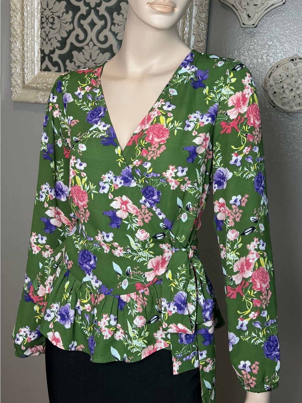 Green Floral Wrap Top With Slight Balloon in